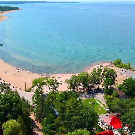Balm Beach Resort And Motel Εξωτερικό φωτογραφία