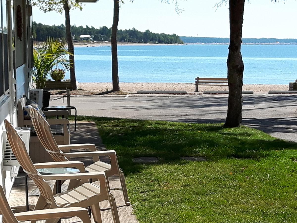 Balm Beach Resort And Motel Εξωτερικό φωτογραφία